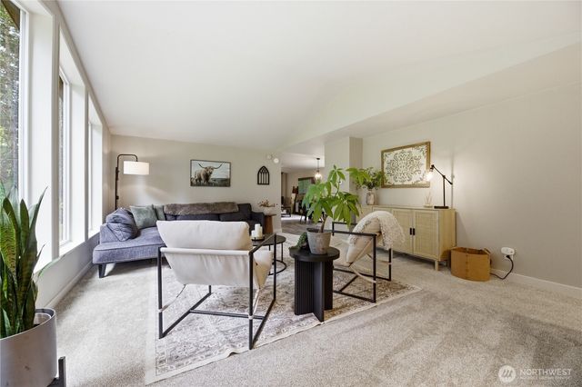 24720 SE 380th Street, Enumclaw, WA 98022