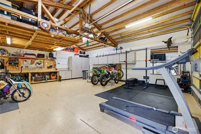 24720 SE 380th Street, Enumclaw, WA 98022