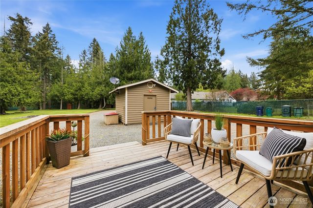 24720 SE 380th Street, Enumclaw, WA 98022