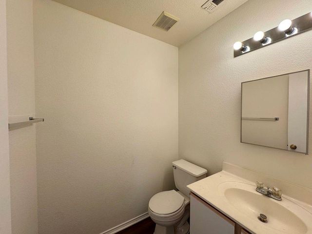 2013 Rim Rock DR, Leander, TX 78641