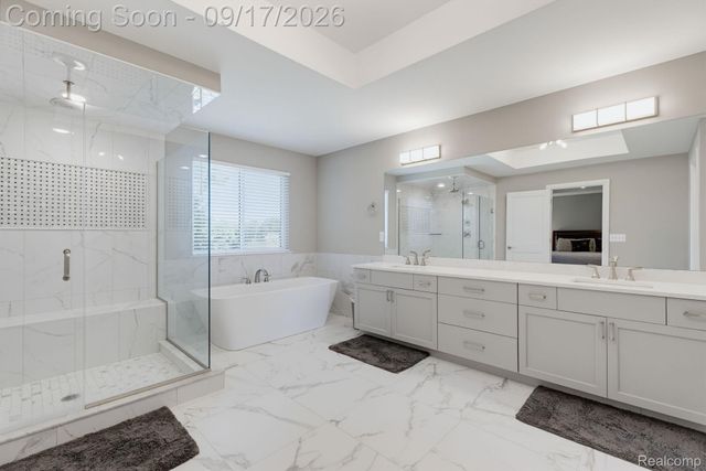 61314 Miriam Drive, Washington Township, MI 48094