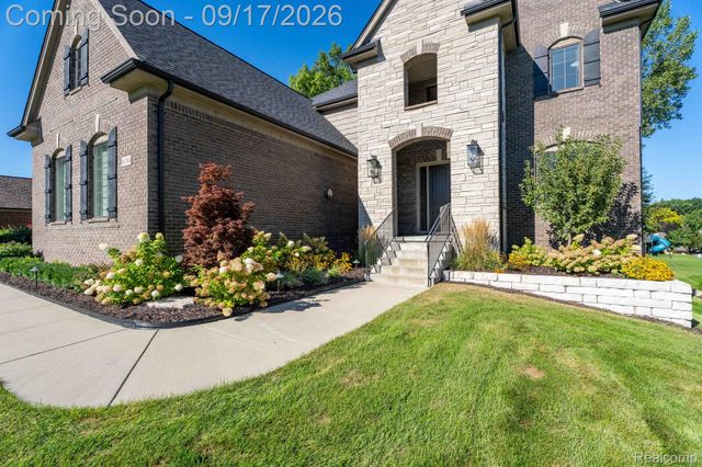 61314 Miriam Drive, Washington Township, MI 48094