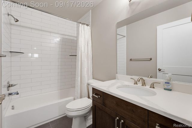 61314 Miriam Drive, Washington Township, MI 48094