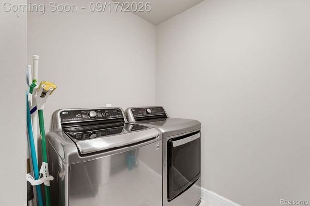 61314 Miriam Drive, Washington Township, MI 48094