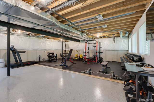 61314 Miriam Drive, Washington Township, MI 48094