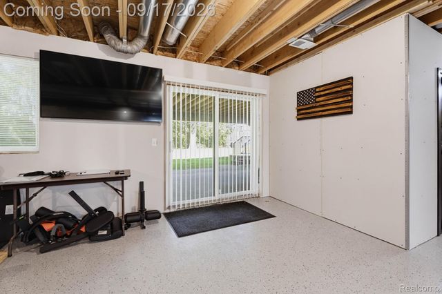 61314 Miriam Drive, Washington Township, MI 48094