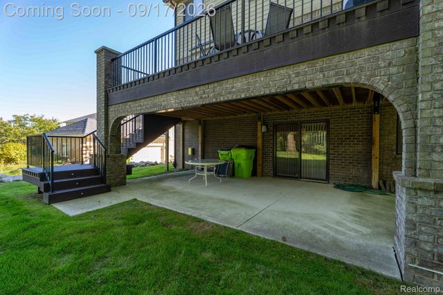 61314 Miriam Drive, Washington Township, MI 48094