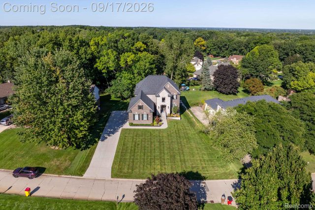 61314 Miriam Drive, Washington Township, MI 48094