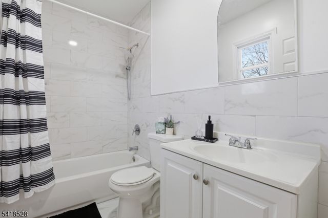 173 Renner Ave, Newark City, NJ 07112