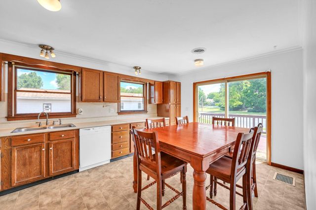 103 W WALNUT ST, Cleona, PA 17042