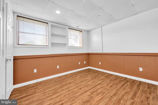103 W WALNUT ST, Cleona, PA 17042