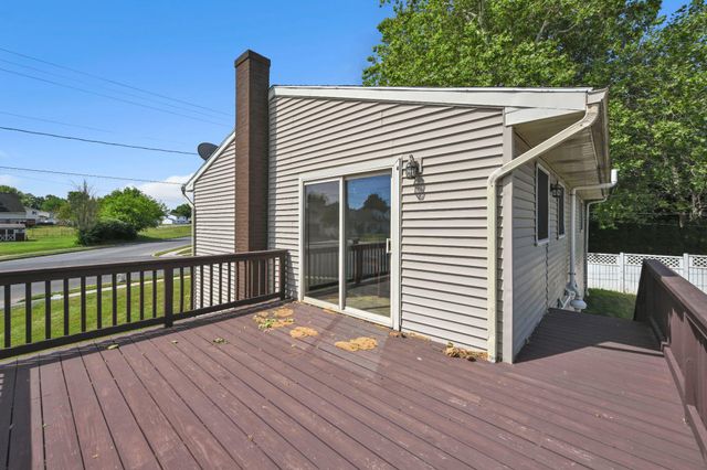103 W WALNUT ST, Cleona, PA 17042