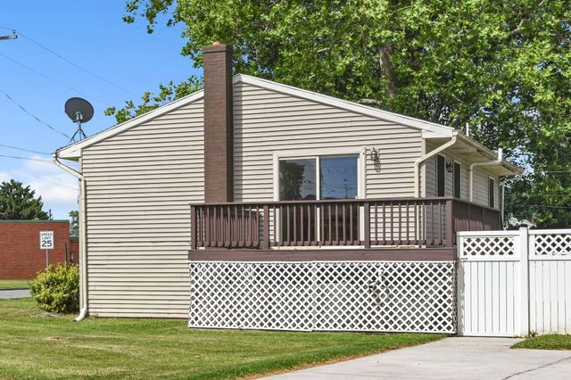 103 W WALNUT ST, Cleona, PA 17042