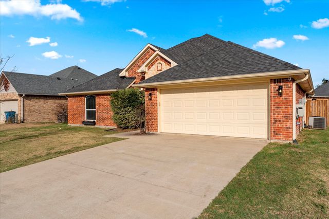 1610 Still Meadow Drive, Kaufman, TX 75142