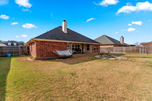 1610 Still Meadow Drive, Kaufman, TX 75142