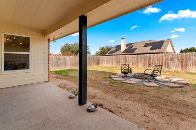 1610 Still Meadow Drive, Kaufman, TX 75142