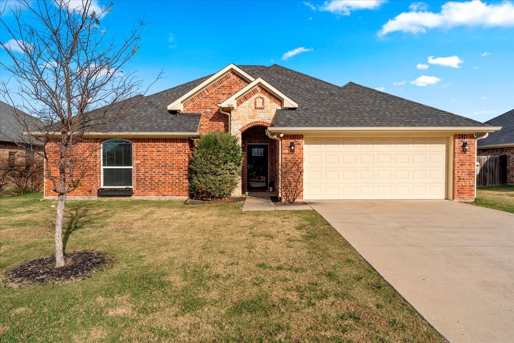 1610 Still Meadow Drive, Kaufman, TX 75142