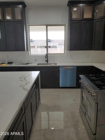 24025 W BEACON Lane, Wittmann, AZ 85361