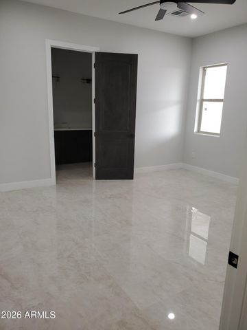 24025 W BEACON Lane, Wittmann, AZ 85361
