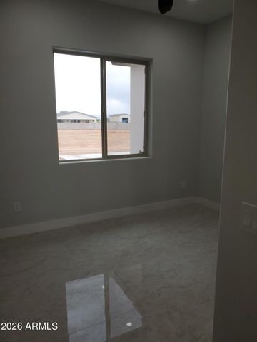 24025 W BEACON Lane, Wittmann, AZ 85361