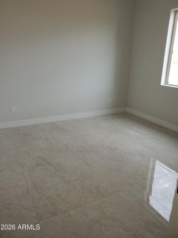 24025 W BEACON Lane, Wittmann, AZ 85361