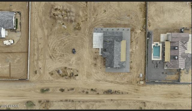 24025 W BEACON Lane, Wittmann, AZ 85361