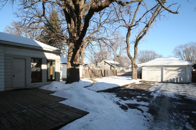 418 11th Avenue SE, Rochester, MN 55904