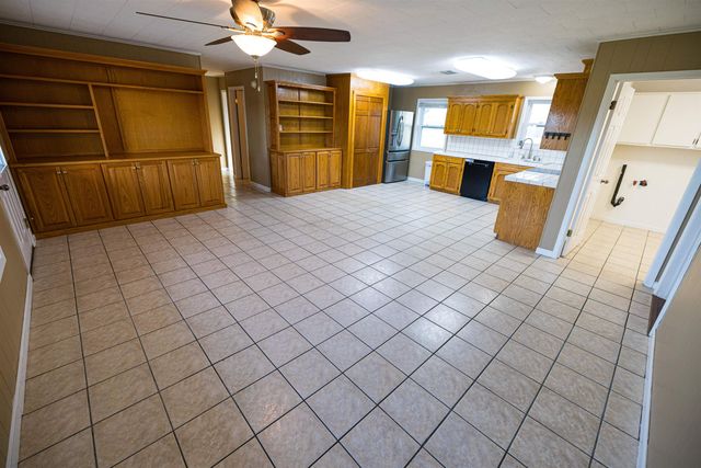 321 Karen Dr, Lockport, LA 70374