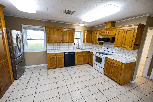 321 Karen Dr, Lockport, LA 70374