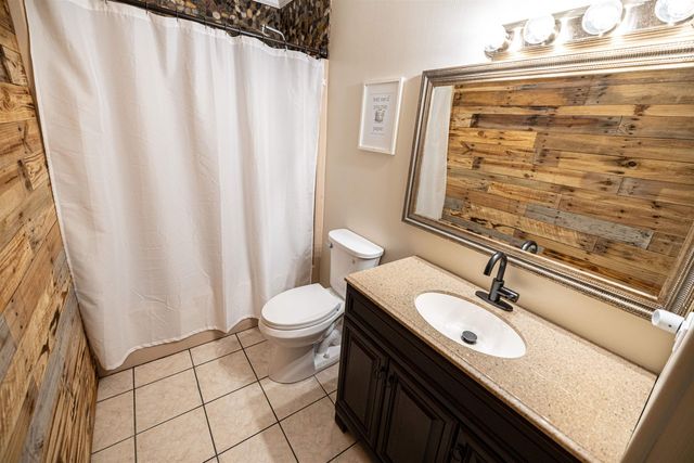 321 Karen Dr, Lockport, LA 70374