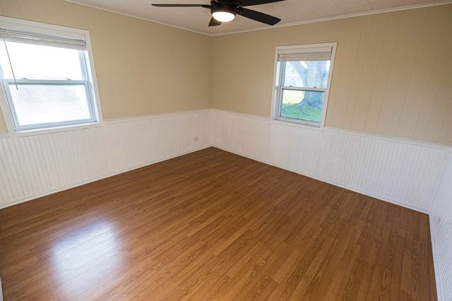 321 Karen Dr, Lockport, LA 70374