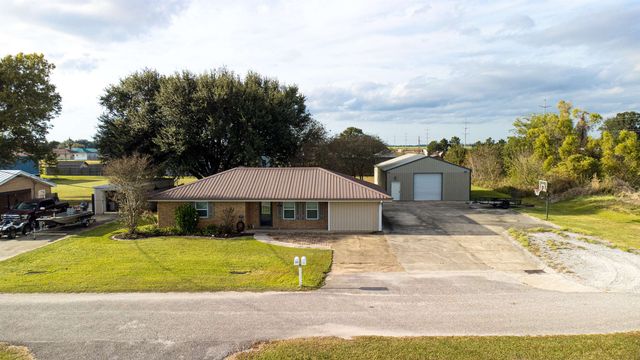 321 Karen Dr, Lockport, LA 70374