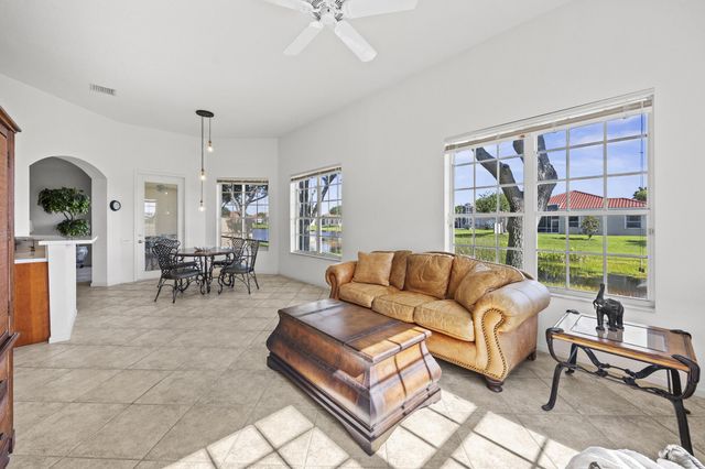 6721 Arno Way, Boynton Beach, FL 33472