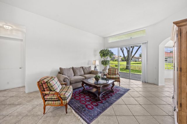 6721 Arno Way, Boynton Beach, FL 33472