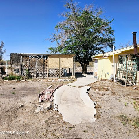 925 Monte Alto Street, Chamberino, NM 88027