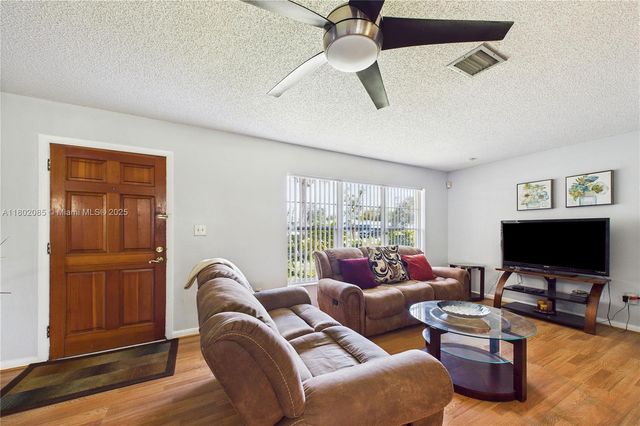 1360 Emerson DR NE, Palm Bay, FL 32907