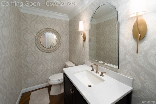 6514 Shagbark Drive, Troy, MI 48098