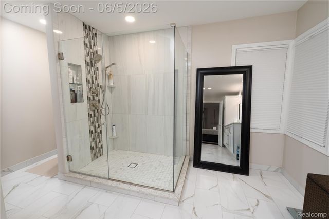 6514 Shagbark Drive, Troy, MI 48098
