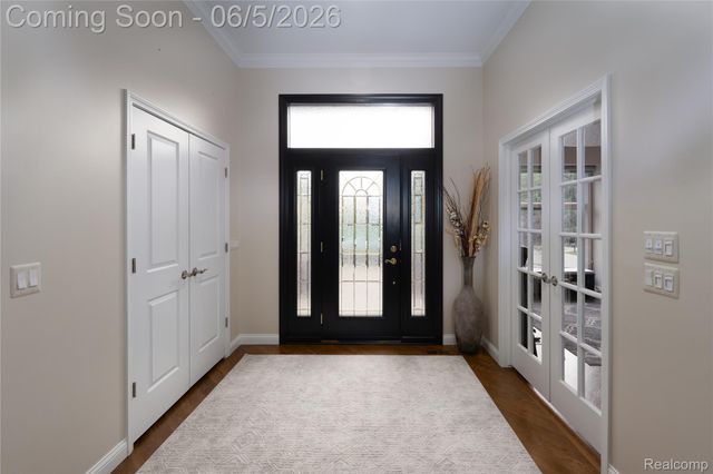 6514 Shagbark Drive, Troy, MI 48098