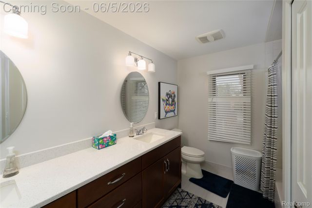 6514 Shagbark Drive, Troy, MI 48098