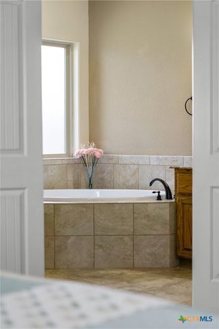 11010 La Paloma Loop, Salado, TX 76571