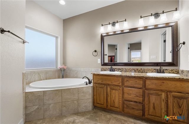 11010 La Paloma Loop, Salado, TX 76571