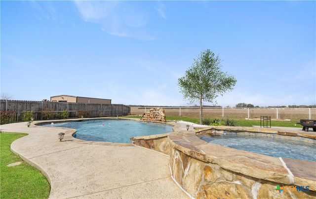 11010 La Paloma Loop, Salado, TX 76571
