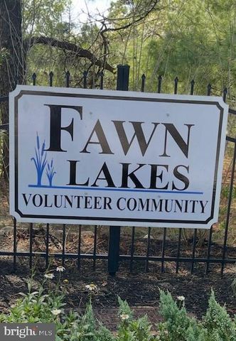 12 A WALNUT RD, Manahawkin, NJ 08050