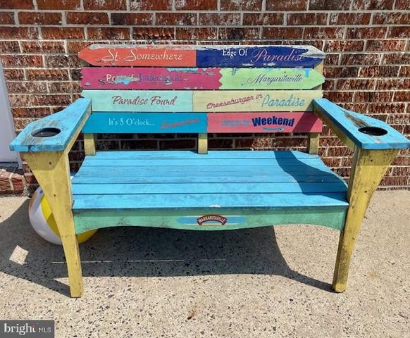 12 A WALNUT RD, Manahawkin, NJ 08050