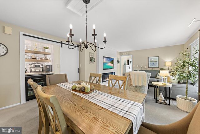 12 A WALNUT RD, Manahawkin, NJ 08050