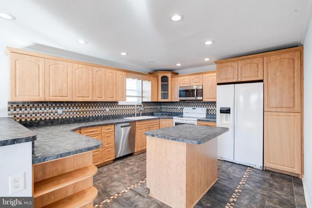 7815 FAIRGREEN RD, Baltimore, MD 21222