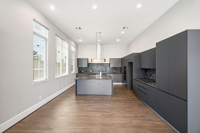 11119 Savannah Oaks Lane, Houston, TX 77043