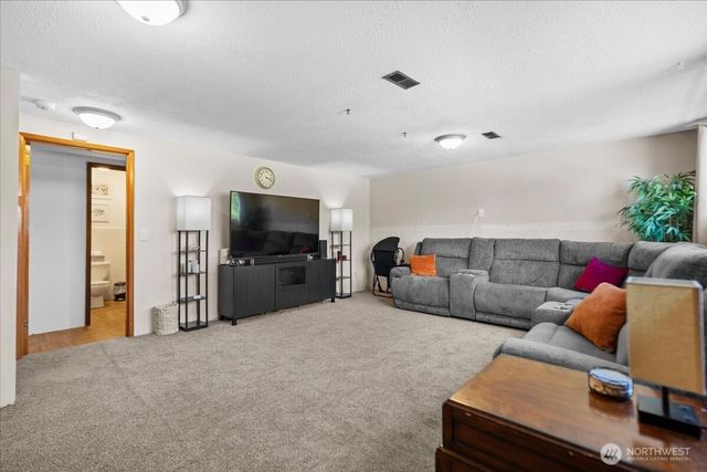 8515 94th Street SW, Lakewood, WA 98498