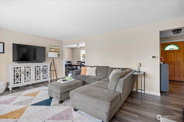 8515 94th Street SW, Lakewood, WA 98498